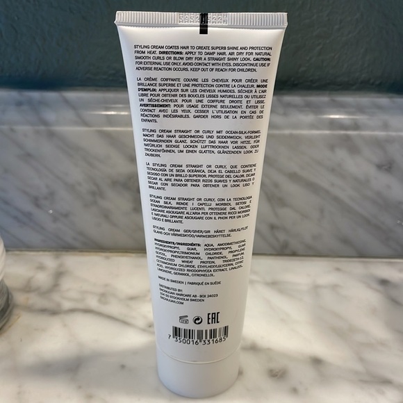 Sachajuan Stockholm Heat Protection Styling Hair Cream Straight Or Curly Hair - Picture 4 of 11